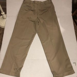 Izod men’s dress pants